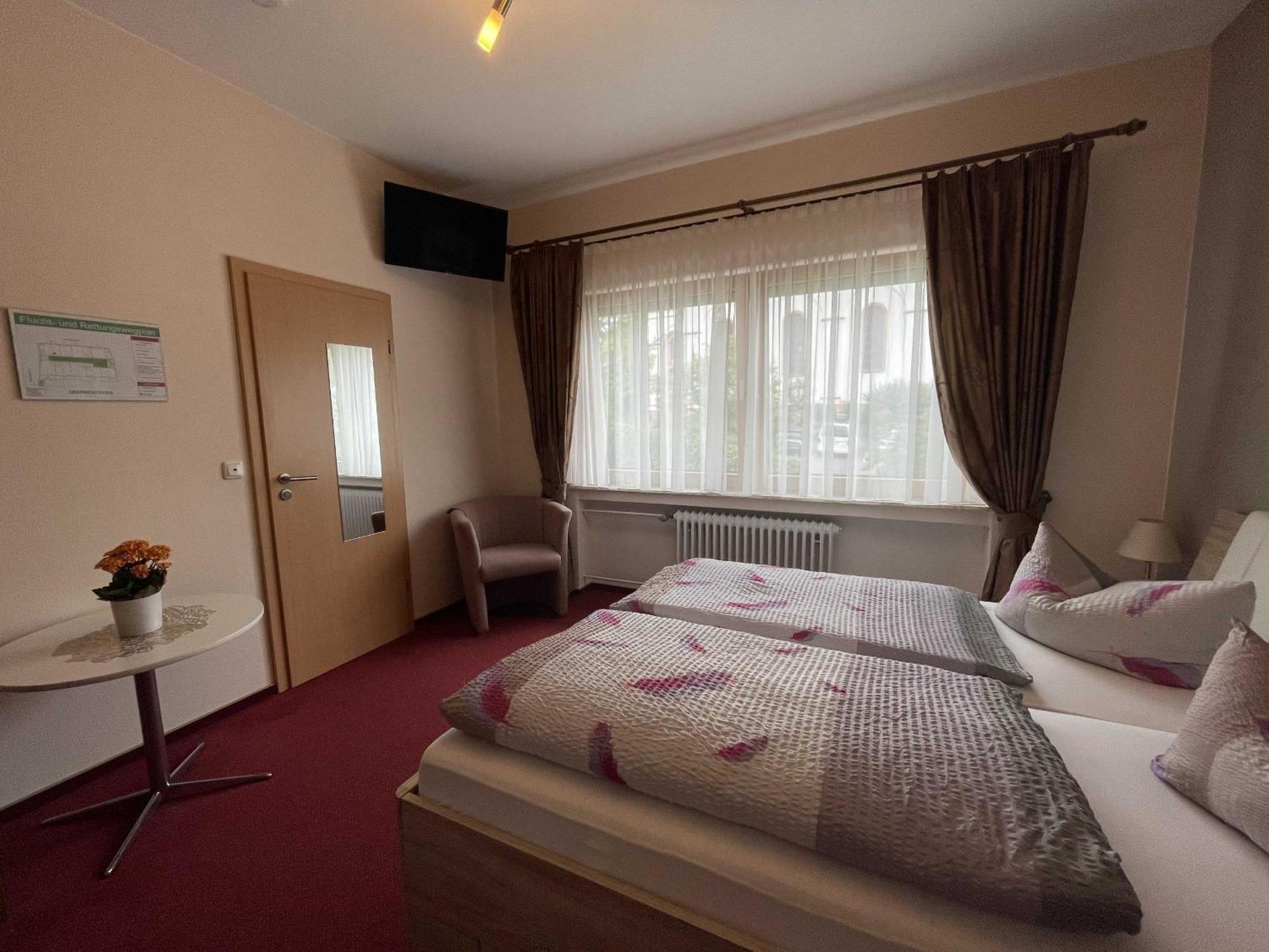 Hotel Zur Mosel مينهايم المظهر الخارجي الصورة