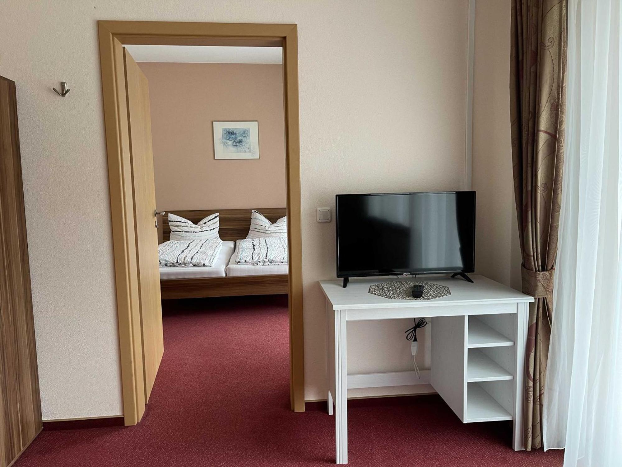 Hotel Zur Mosel مينهايم المظهر الخارجي الصورة