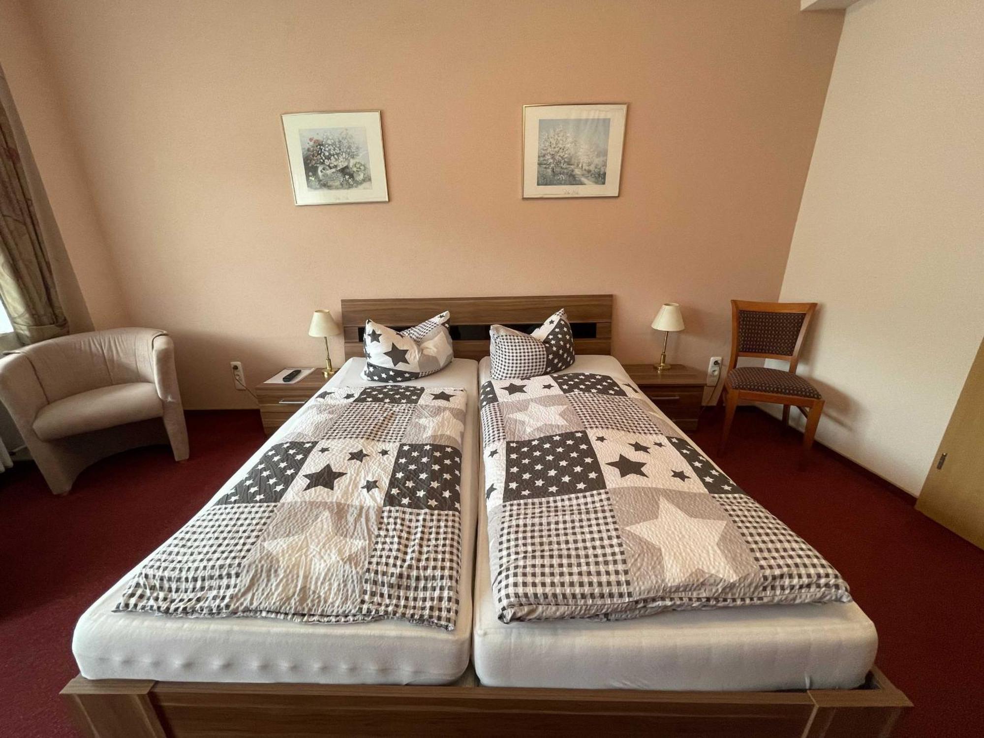 Hotel Zur Mosel مينهايم المظهر الخارجي الصورة